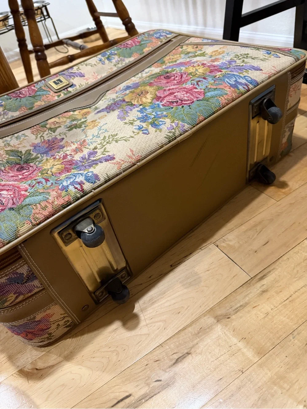 Jaguar , Jordache, and leisure vintage suitcase set